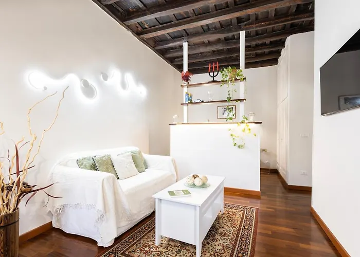 Trastevere House With Balcony,quiet New Apartament Rzym