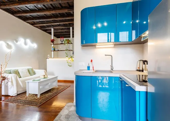 Trastevere House With Balcony,quiet New Apartament Rzym