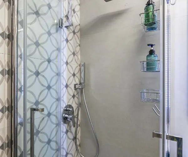 Trastevere House With Balcony,quiet New * Rzym