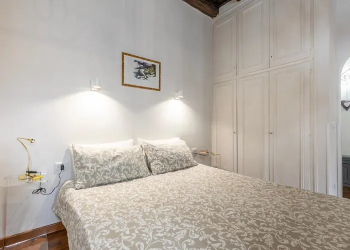Trastevere House With Balcony,quiet New Rzym